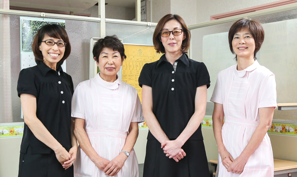 松岡産婦人科医院　スタッフ一同